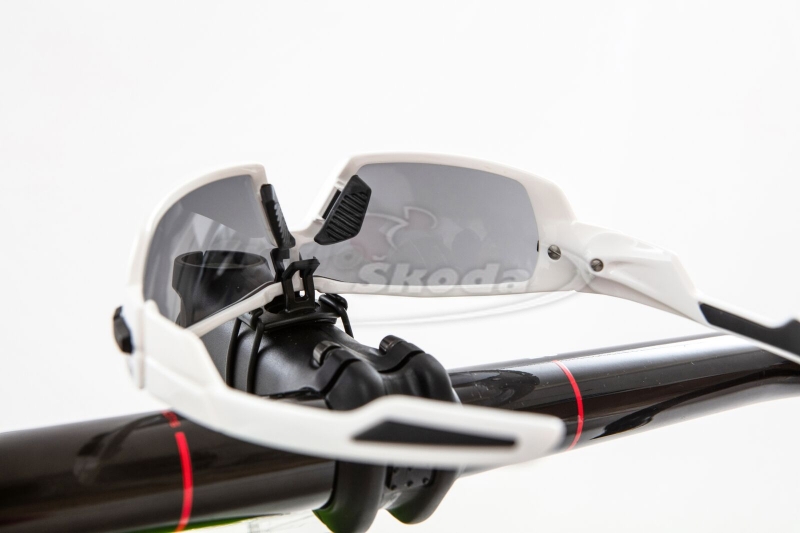 BILLY - držák na brýle